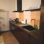 D'ali W Centrum Poznania Ul Różana 21 *