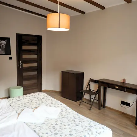 D'ali W Centrum Poznania Ul Rozana 21 *